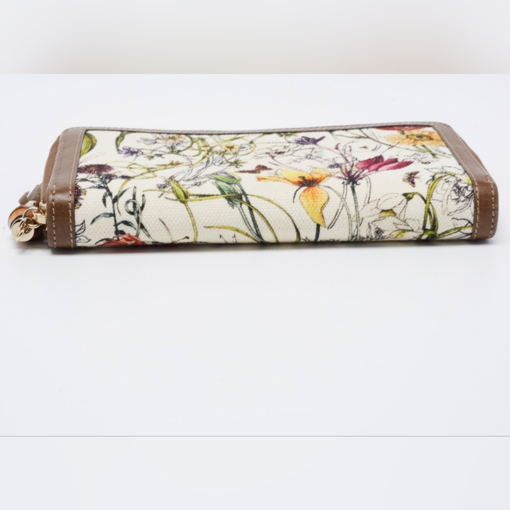 GUCCI floral print zip-around wallet w/bamboo accent - Picture 4 of 11